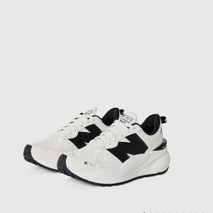 Figs New Balance 3447 in Cream